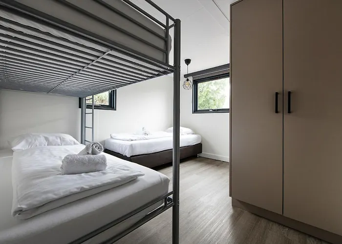 20, Nestled In The Woods, Big And Garden! * Oisterwijk