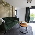 度假居 20, Nestled In The Woods, Big And Garden! *